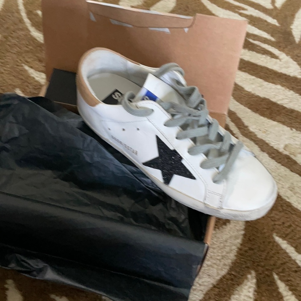 Golden Goose Sneakers